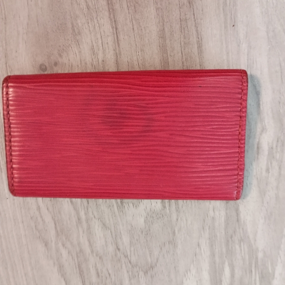 Louis Vuitton Red Epi Leather 4 Key Case - Picture 2 of 5